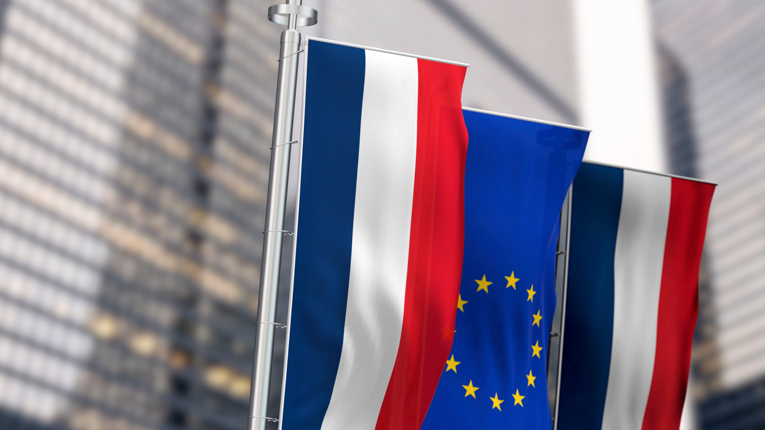 Drapeau européen décroché, fonds européens encaissés : le RN se trahit lui-même