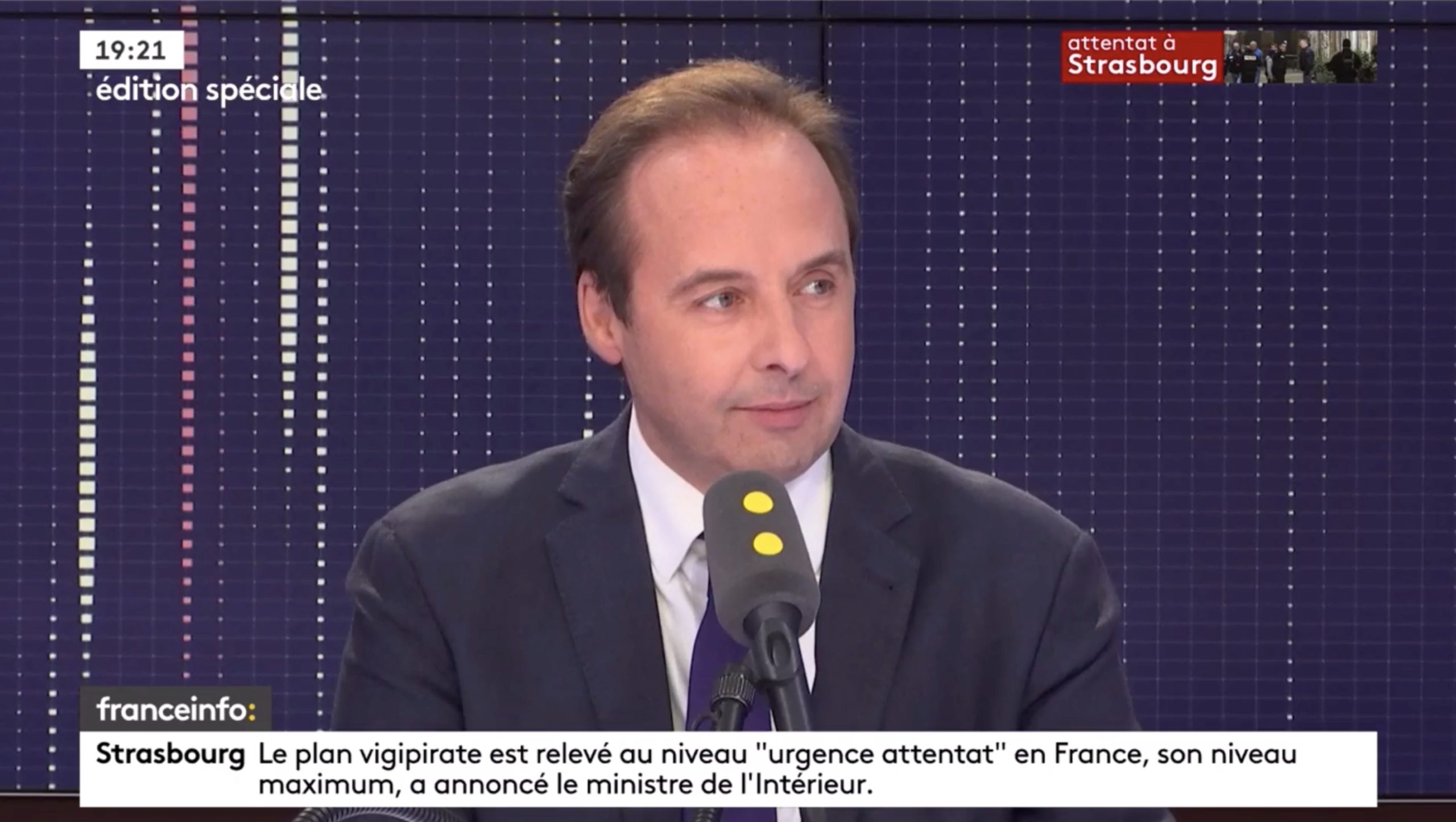 On a le devoir du recueillement, de l’union nationale, du soutien à nos forces des l’ordre.