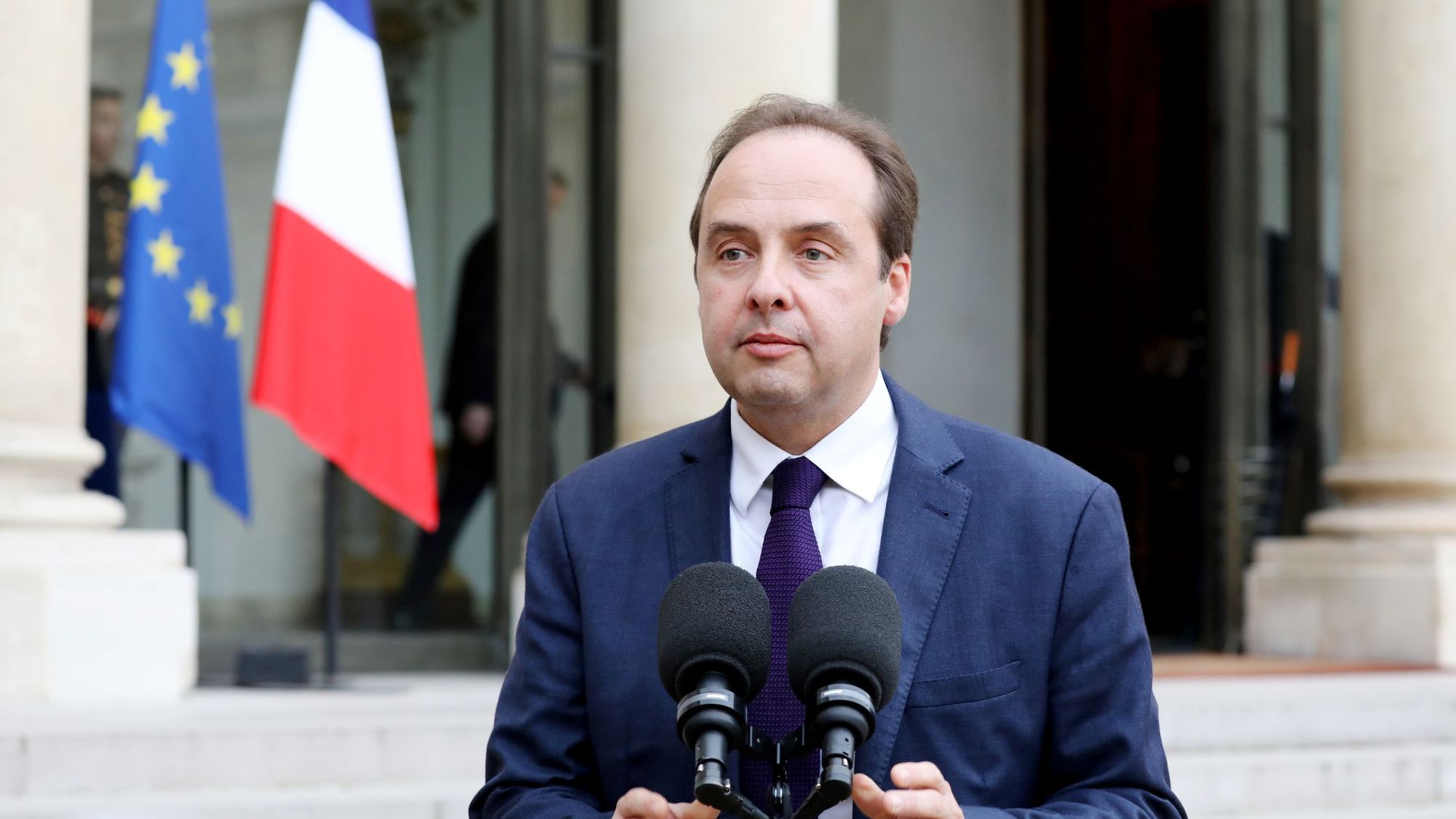 Les majorités monolithiques commettent des erreurs. Être capable d'écouter n'est pas rester impuissant.