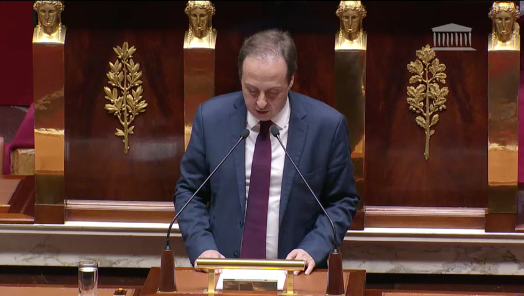 Nouveau traité de l'Elysée : "A nous de savoir écrire une nouvelle page, des perspectives, à la hauteur de l'héritage que nous avons reçu. "