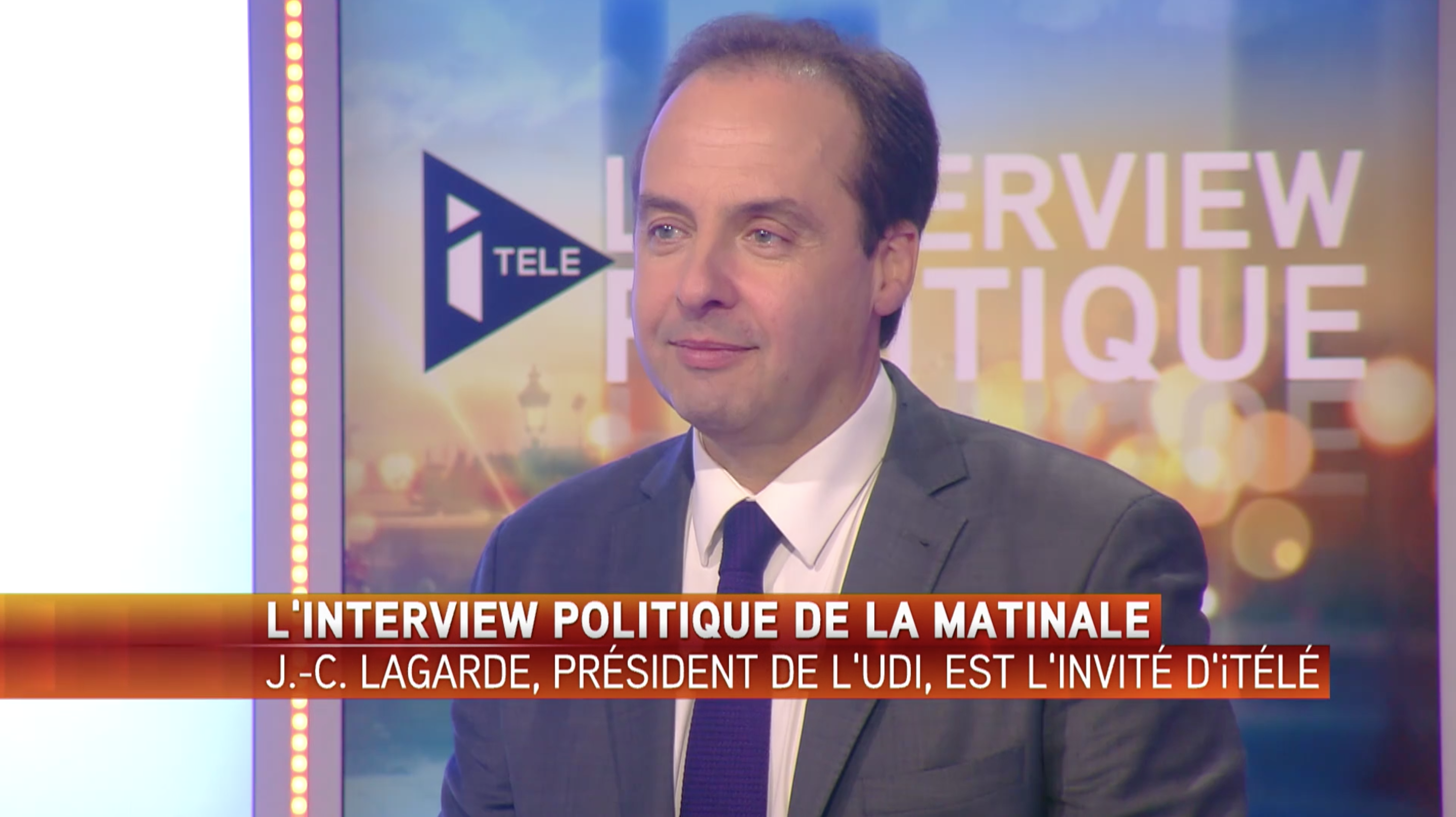 "Ne pas scolariser des enfants parce qu'ils sont étrangers, comme le propose Marine Le Pen, c'est indigne !"